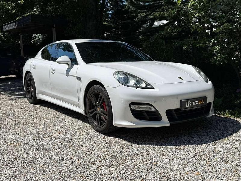 Wit Gebruikt 2009 Porsche Panamera Sedan | € 23.911 (Super prijs) - Afbeelding 1/4