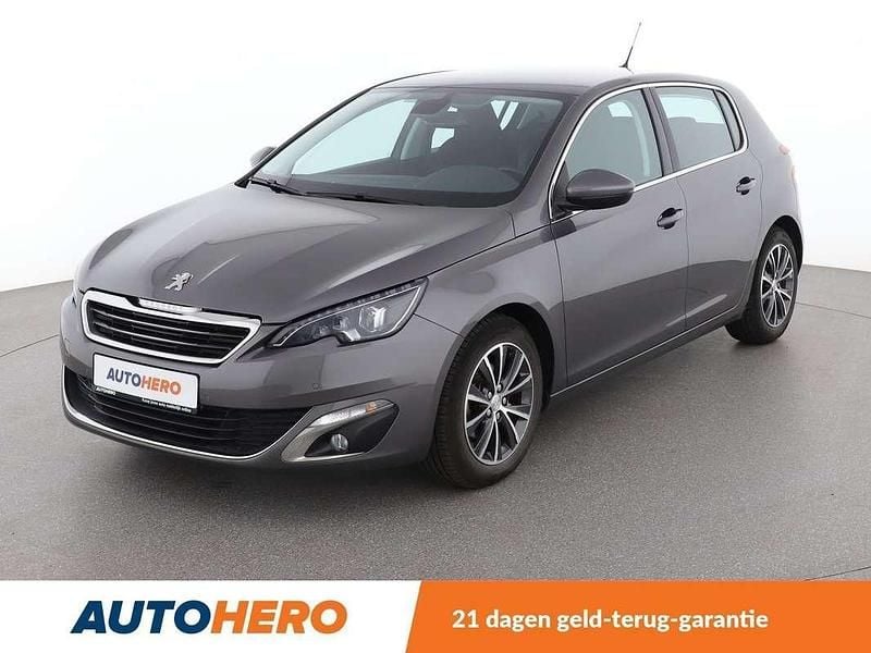 Grijs Gebruikt 2016 Peugeot 308 Allure Hatchback | € 12.249 (Goede deal) - Afbeelding 1/3