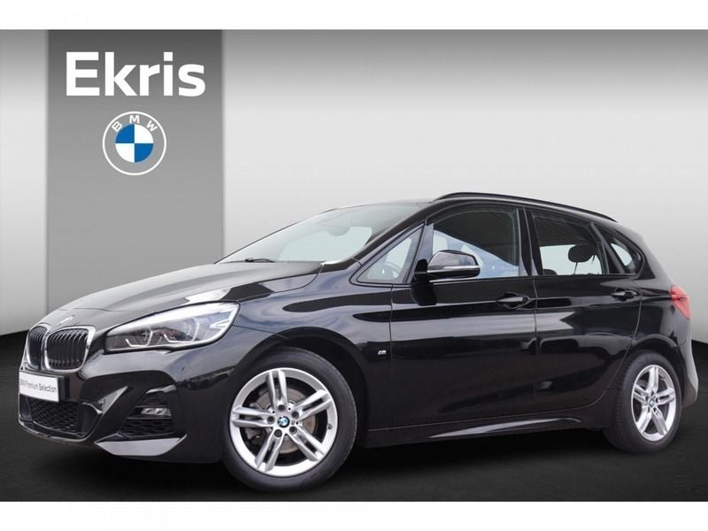 Zwart Gebruikt 2019 BMW 218 Active Tourer Executive MPV | € 21.950 (Iets duurder) - Afbeelding 1/4