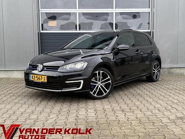 Zwart Occasion 2016 VW Golf VII GTE Hatchback | € 10.885 (Super prijs) - Afbeelding 1/4