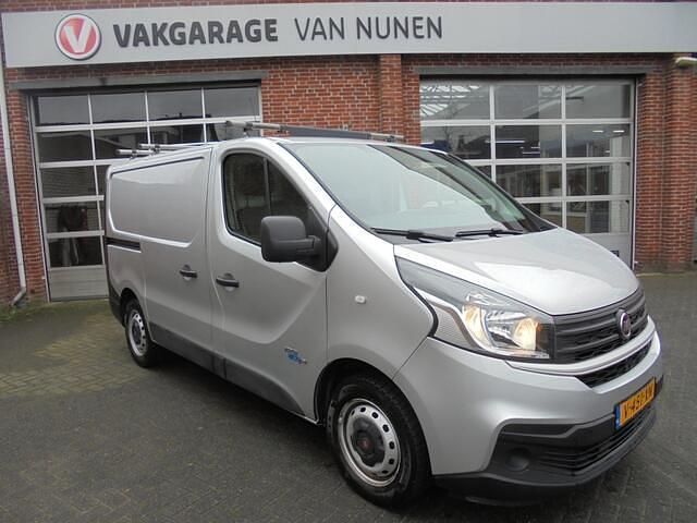 Zilver Gebruikt 2019 Fiat Talento Van | € 9.950 (Goede deal) - Afbeelding 1/4