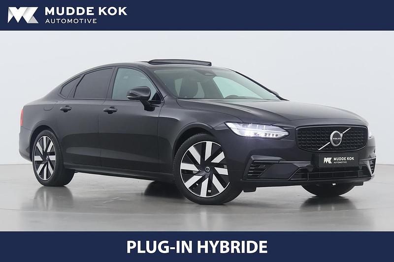 Zwart Nieuw 2025 Volvo S90 Plus Sedan | € 53.400 - Afbeelding 1/4