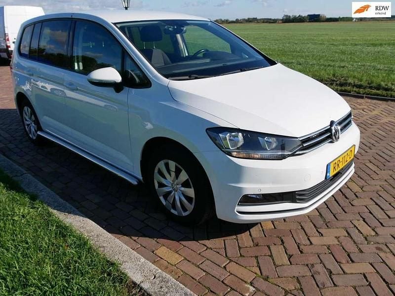 Wit Gebruikt 2018 VW Touran Comfortline MPV | € 7.999 (Super prijs) - Afbeelding 1/3