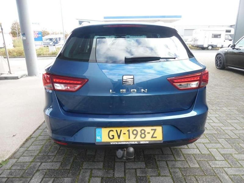 Occasion Seat Leon Style 116 PK (85 kW) 2015 Blauw Stationwagen