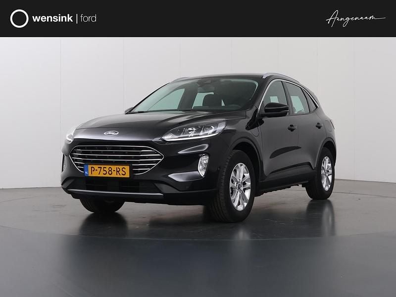Zwart Occasion 2022 Ford Kuga Titanium SUV | € 27.830 (Goede deal) - Afbeelding 1/4