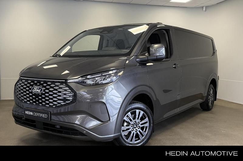 Grijs Gebruikt 2024 Ford E-Transit Limited Van | € 39.945 - Afbeelding 1/4