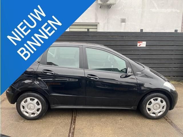 Zwart Occasion 2010 Mercedes A160 Classic MPV | € 3.450 (Eerlijke prijs) - Afbeelding 1/4