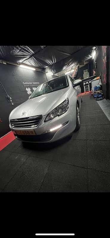 Occasion Peugeot 308 Active 110 PK (80 kW) 2015 Grijs Hatchback