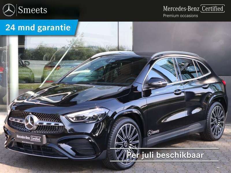Zwart Gebruikt 2025 Mercedes GLA180 AMG line SUV | € 59.745 (Iets duurder) - Afbeelding 1/4