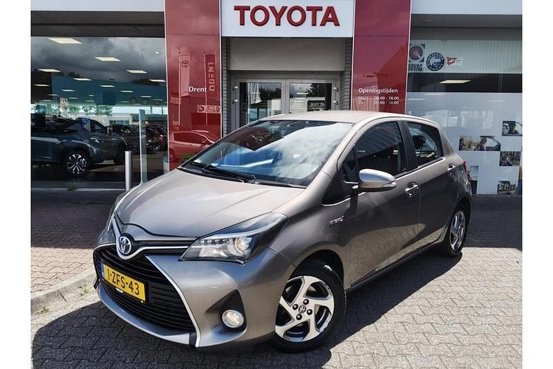 Gebruikt 2015 Toyota Yaris Hybrid | € 13.690 (Super prijs) - Afbeelding 1/1