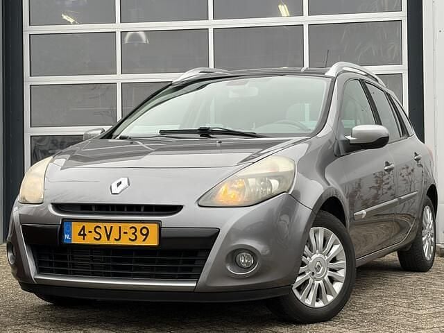 Occasion Renault Clio GrandTour Collection 101 PK (74 kW) 2011 Grijs Stationwagen