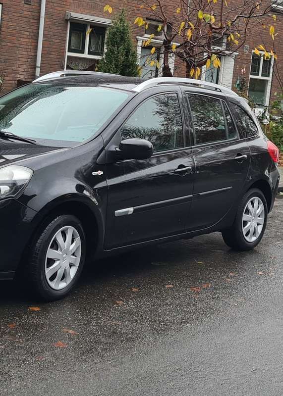 Zwart Gebruikt 2012 Renault Clio GrandTour Collection Stationwagen | € 2.950 (Goede deal) - Afbeelding 1/4