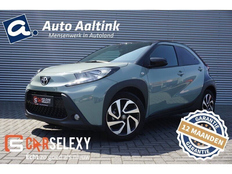 Groen Gebruikt 2024 Toyota Aygo Pulse Hatchback | € 20.880 (Eerlijke prijs) - Afbeelding 1/4