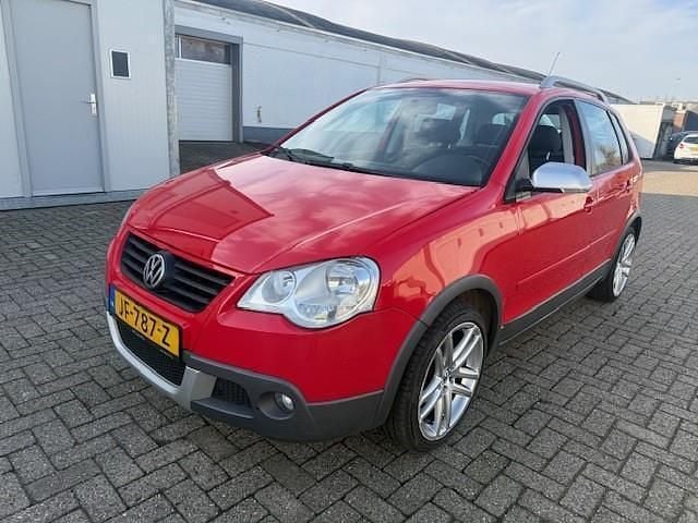Rood Occasion 2008 VW Polo Hatchback | € 3.850 (Goede deal) - Afbeelding 1/4