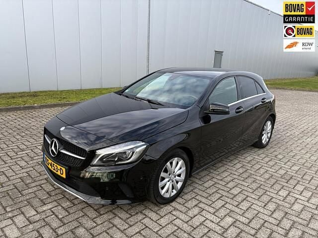 Occasion Mercedes A180 Edition 109 PK (80 kW) 2016 Zwart (metallic) Hatchback