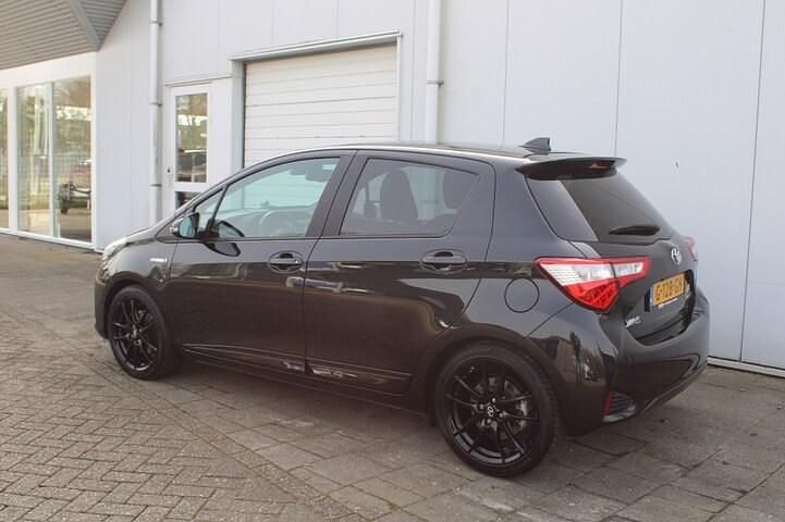 Occasion Toyota Yaris Hybrid Sport 2019 Zwart (metallic) Hatchback