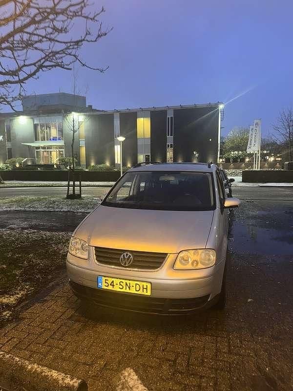Grijs Gebruikt 2006 VW Touran Business MPV | € 1.450 (Goede deal) - Afbeelding 1/4