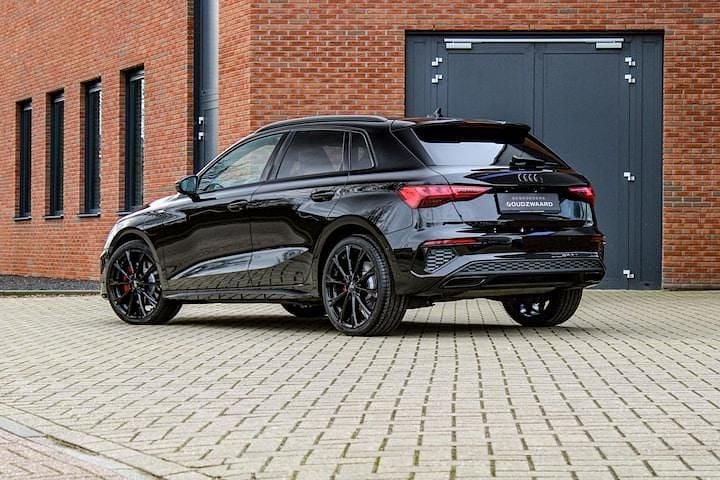 Occasion Audi A3 Sportback e-tron Competition 245 PK (180 kW) 2022 Zwart Hatchback