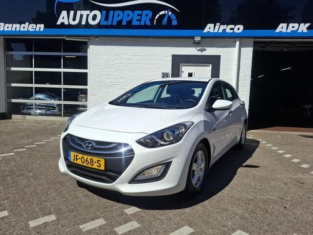 Wit Gebruikt 2016 Hyundai i30 Hatchback | € 8.750 (Eerlijke prijs) - Afbeelding 1/4