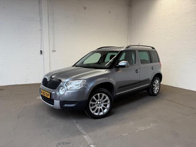 Grijs Gebruikt 2011 Skoda Yeti Ambition SUV | € 9.950 (Iets duurder) - Afbeelding 1/4