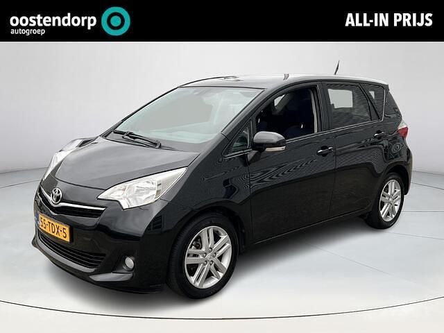 Zwart Gebruikt 2012 Toyota Verso-S MPV | € 8.900 (Iets duurder) - Afbeelding 1/4