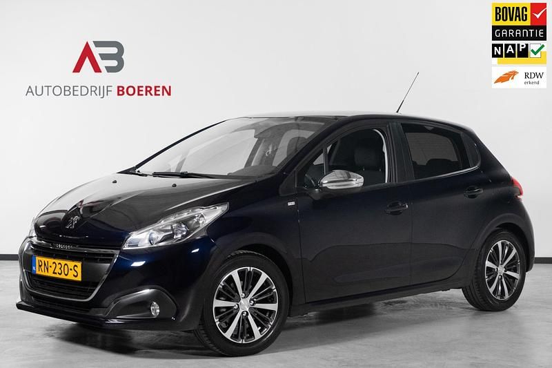 Blauw Gebruikt 2017 Peugeot 208 Premium Hatchback | € 9.450 (Eerlijke prijs) - Afbeelding 1/4