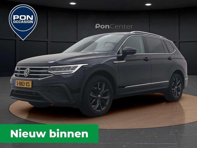 Zwart Gebruikt 2023 VW Tiguan Allspace Business SUV | € 37.850 (Super prijs) - Afbeelding 1/3