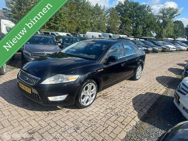 Zwart Gebruikt 2007 Ford Mondeo Titanium Sedan | € 1.700 - Afbeelding 1/4
