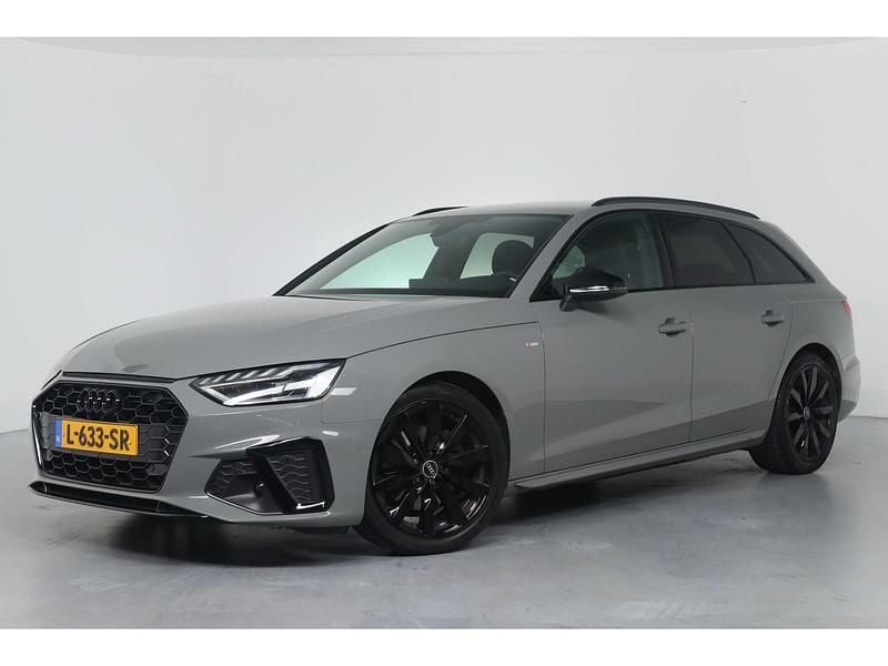 Grijs Gebruikt 2021 Audi A4 Competition Stationwagen | € 30.900 (Goede deal) - Afbeelding 1/4