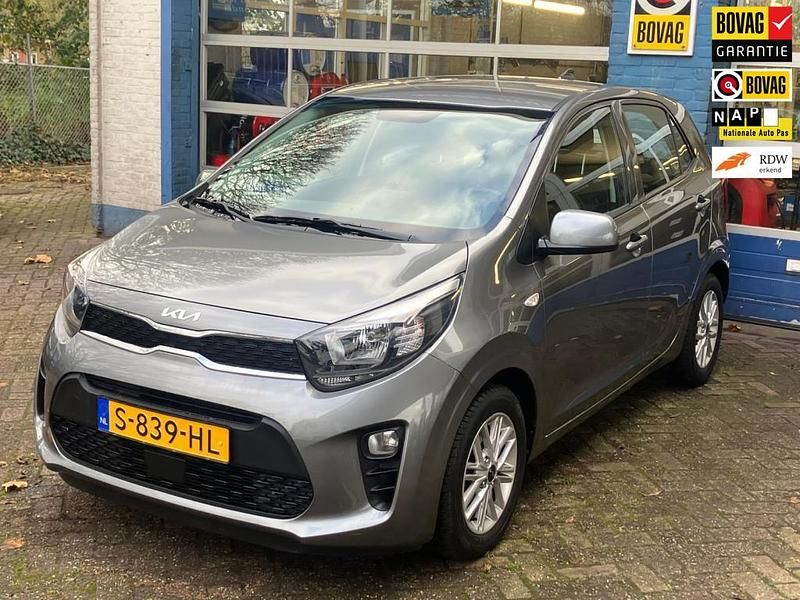 Grijs Gebruikt 2023 Kia Picanto Hatchback | € 13.450 (Eerlijke prijs) - Afbeelding 1/4