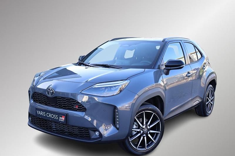 Zwart Nieuw 2025 Toyota Yaris Hybrid Sport SUV | € 39.240 (Eerlijke prijs) - Afbeelding 1/1