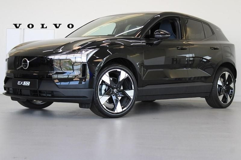 Zwart Nieuw 2025 Volvo EX30 Plus SUV | € 40.900 (Eerlijke prijs) - Afbeelding 1/4