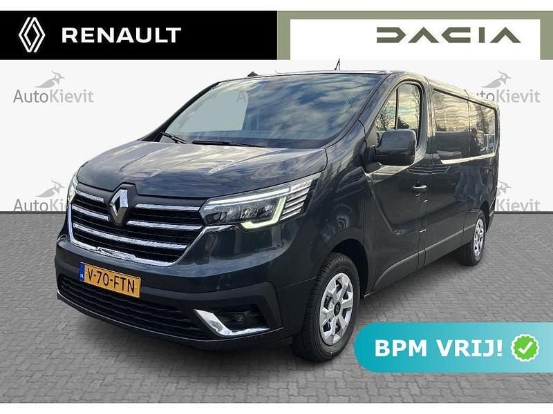 Grijs Occasion 2024 Renault Trafic MPV | € 34.950 (Goede deal) - Afbeelding 1/4