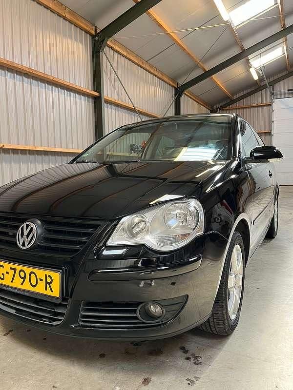Gebruikt 2009 VW Polo Trendline Hatchback | € 2.500 (Eerlijke prijs) - Afbeelding 1/4