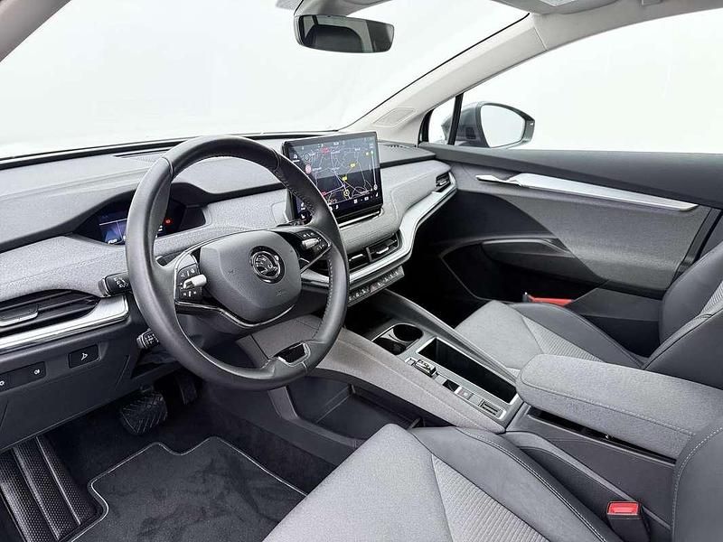 Occasion Skoda Enyaq iV Business Line 132 kW (180 PK) 2024 Grijs SUV