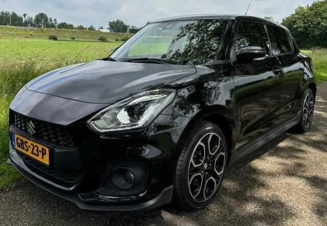 Zwart Gebruikt 2018 Suzuki Swift Sport Hatchback | € 16.750 (Eerlijke prijs) - Afbeelding 1/4