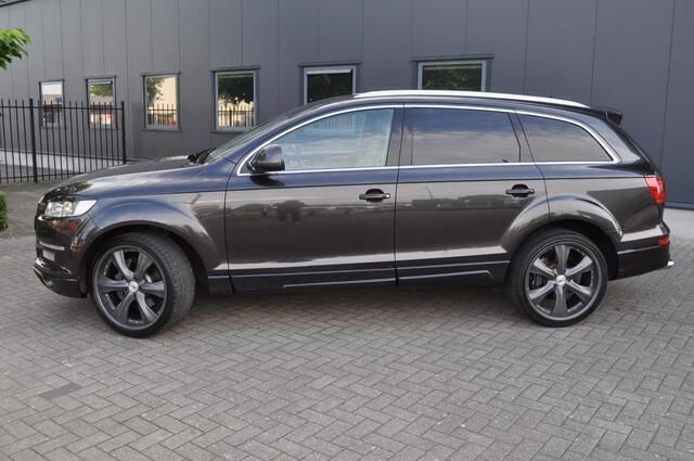 Occasion Audi Q7 350 PK (257 kW) 2006 Zwart, metallic lak SUV