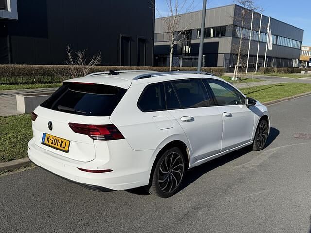Occasion VW Golf VIII Life 110 PK (80 kW) 2021 Wit Stationwagen