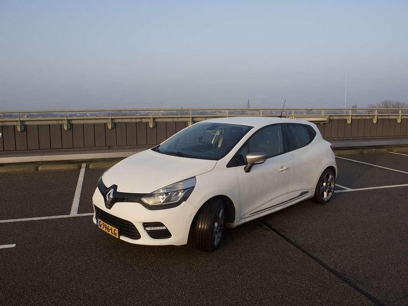 Occasion Renault Clio IV GT 120 PK (88 kW) 2013 Wit Hatchback