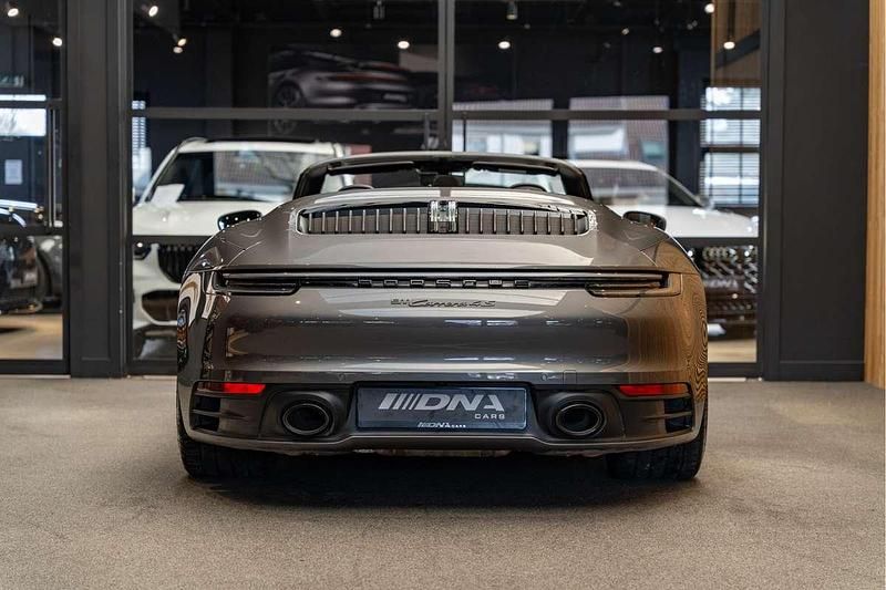 Occasion Porsche 992 451 PK (331 kW) 2021 Grijs Cabriolet