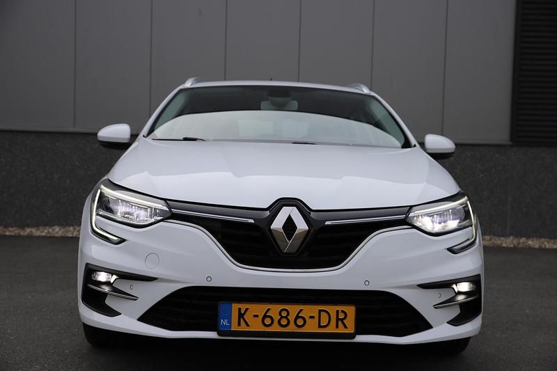 Occasion Renault Mégane GrandTour Business 116 PK (85 kW) 2020 Wit Stationwagen