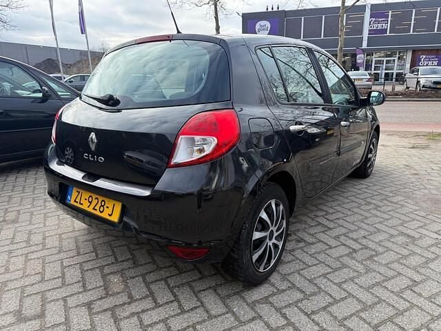 Occasion Renault Clio II Business 75 PK (55 kW) 2009 Zwart Hatchback