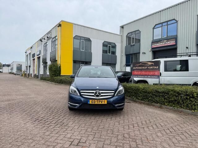 Occasion Mercedes B180 Ambition 122 PK (89 kW) 2012 Blauw MPV