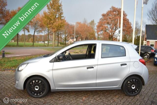 Grijs Gebruikt 2013 Mitsubishi Space Star Inform Hatchback | € 2.999 (Eerlijke prijs) - Afbeelding 1/4