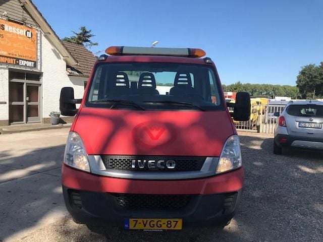 Occasion Iveco Daily 177 PK (130 kW) 2010 Rood Cabriolet