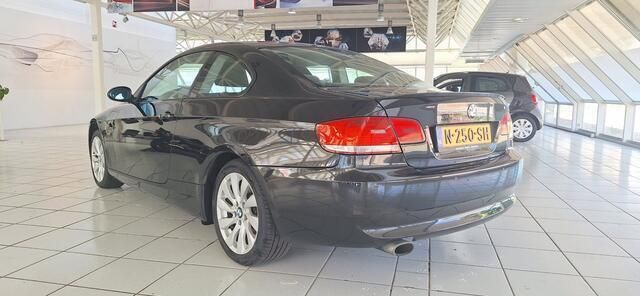 Occasion BMW 320 170 PK (125 kW) 2007 Zwart Coupé