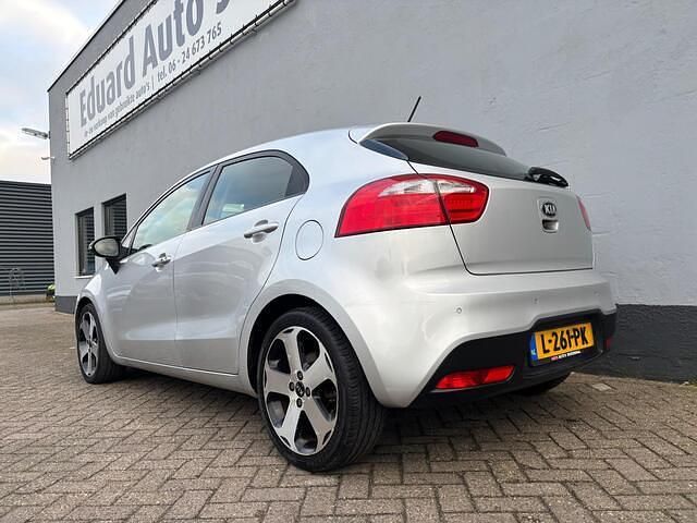 Occasion Kia Rio Comfort 86 PK (63 kW) 2014 Grijs Hatchback
