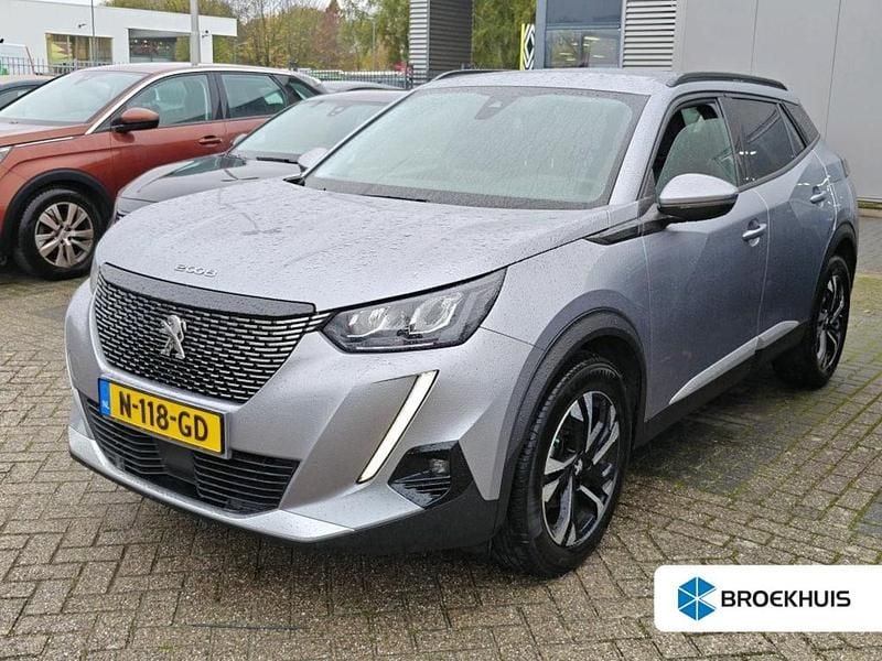 Grijs Gebruikt 2021 Peugeot 2008 Allure SUV | € 15.900 (Goede deal) - Afbeelding 1/4