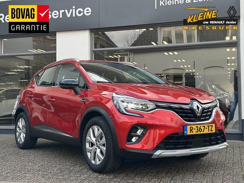 Rood Occasion 2023 Renault Captur Intens SUV | € 17.595 - Afbeelding 1/3