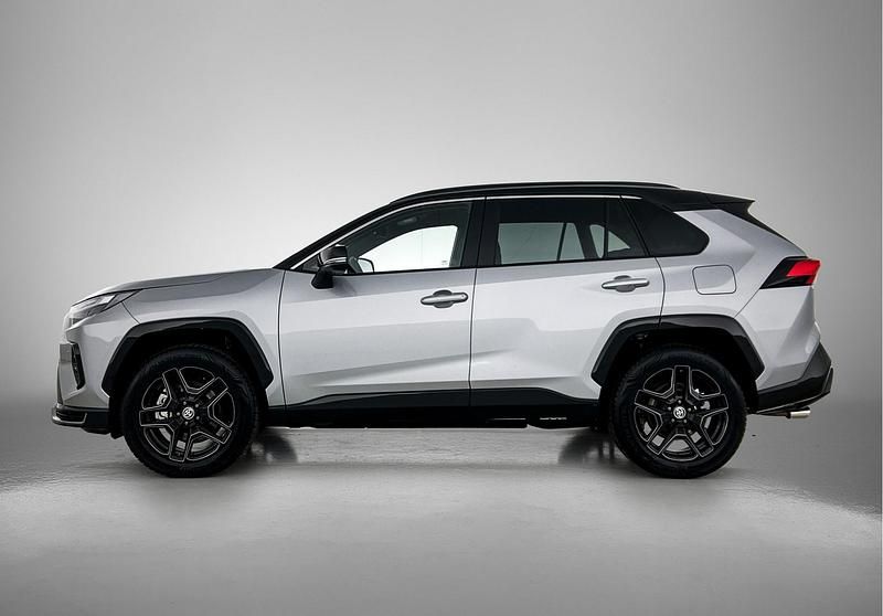 Occasion Toyota RAV4 Hybrid Sport 305 PK (224 kW) 2025 Grijs (metallic) SUV